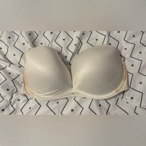 Victoria's Secret Cream Bra